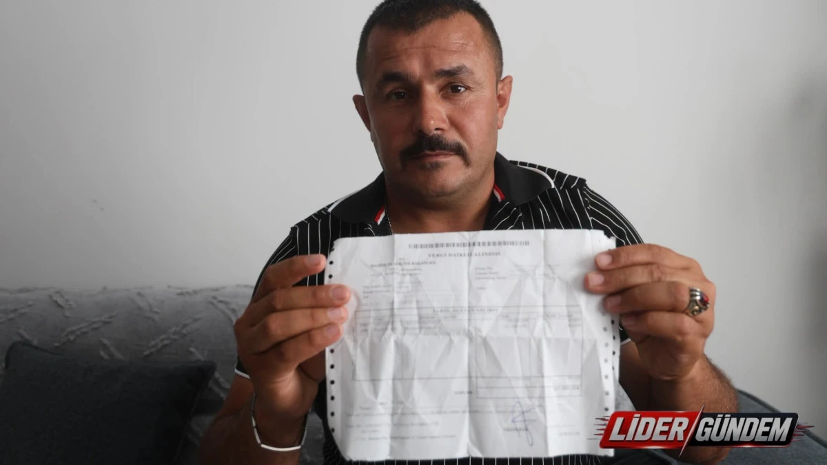 DEPREMDEN KURTULDU, SİSTEMDE &ldquo;&Ouml;L&Uuml;&rdquo; KALDI: &ldquo;CEZA YAZARKEN YAŞIYORUM, HAK ARARKEN &Ouml;L&Uuml;Y&Uuml;M&rdquo;