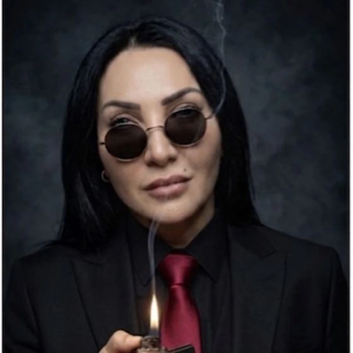 Song&uuml;l &Ouml;zer